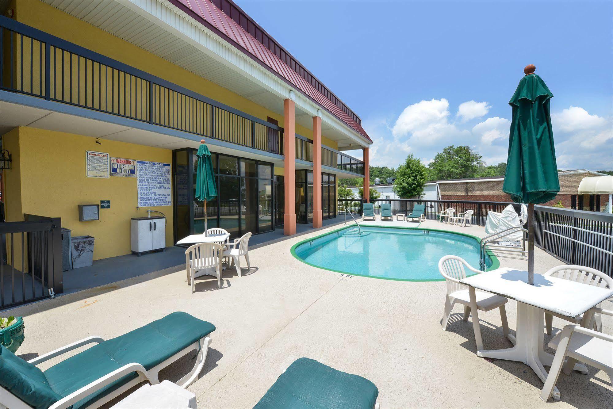 Suburban Studios Hinesville - Fort Stewart Area Esterno foto