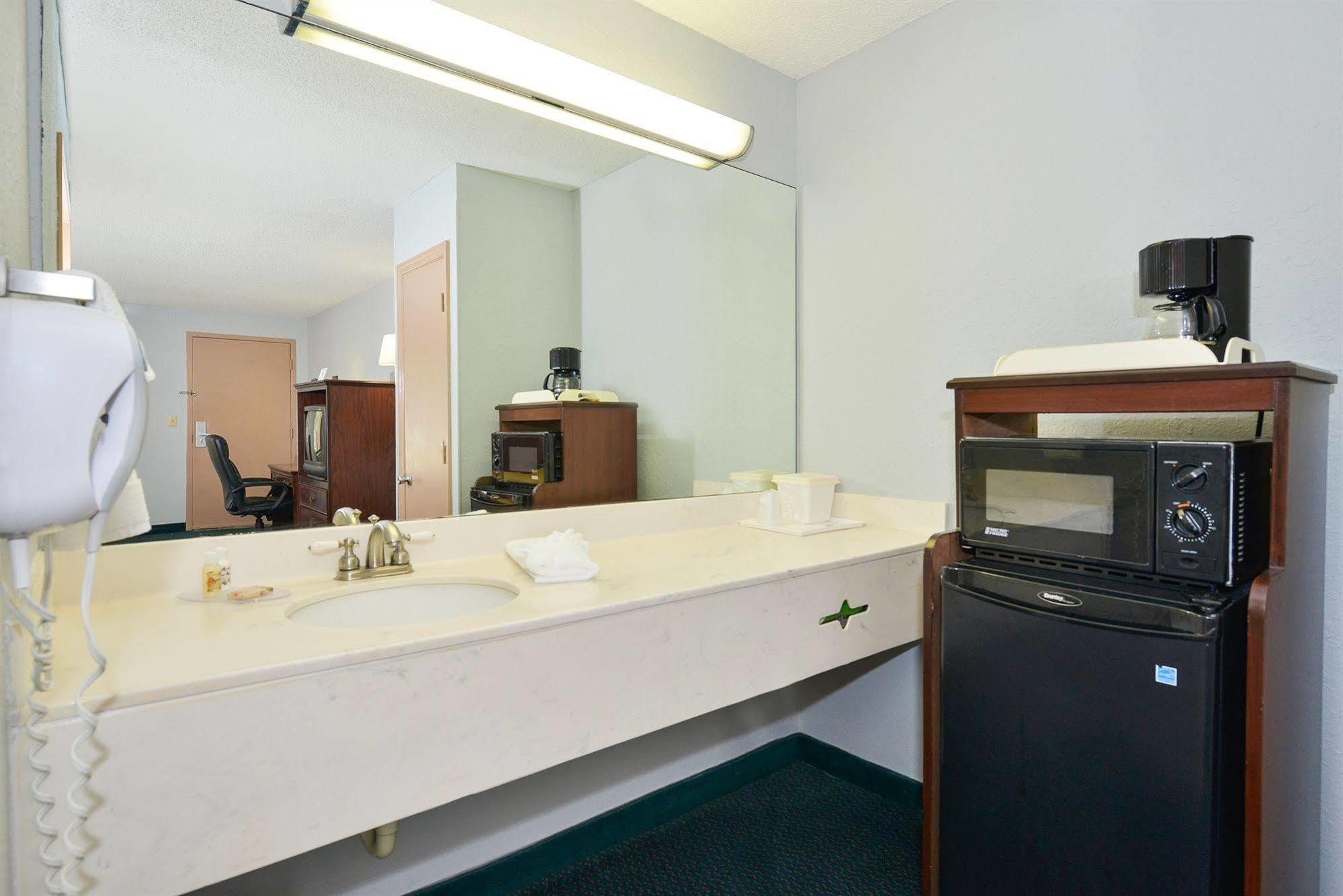 Suburban Studios Hinesville - Fort Stewart Area Esterno foto