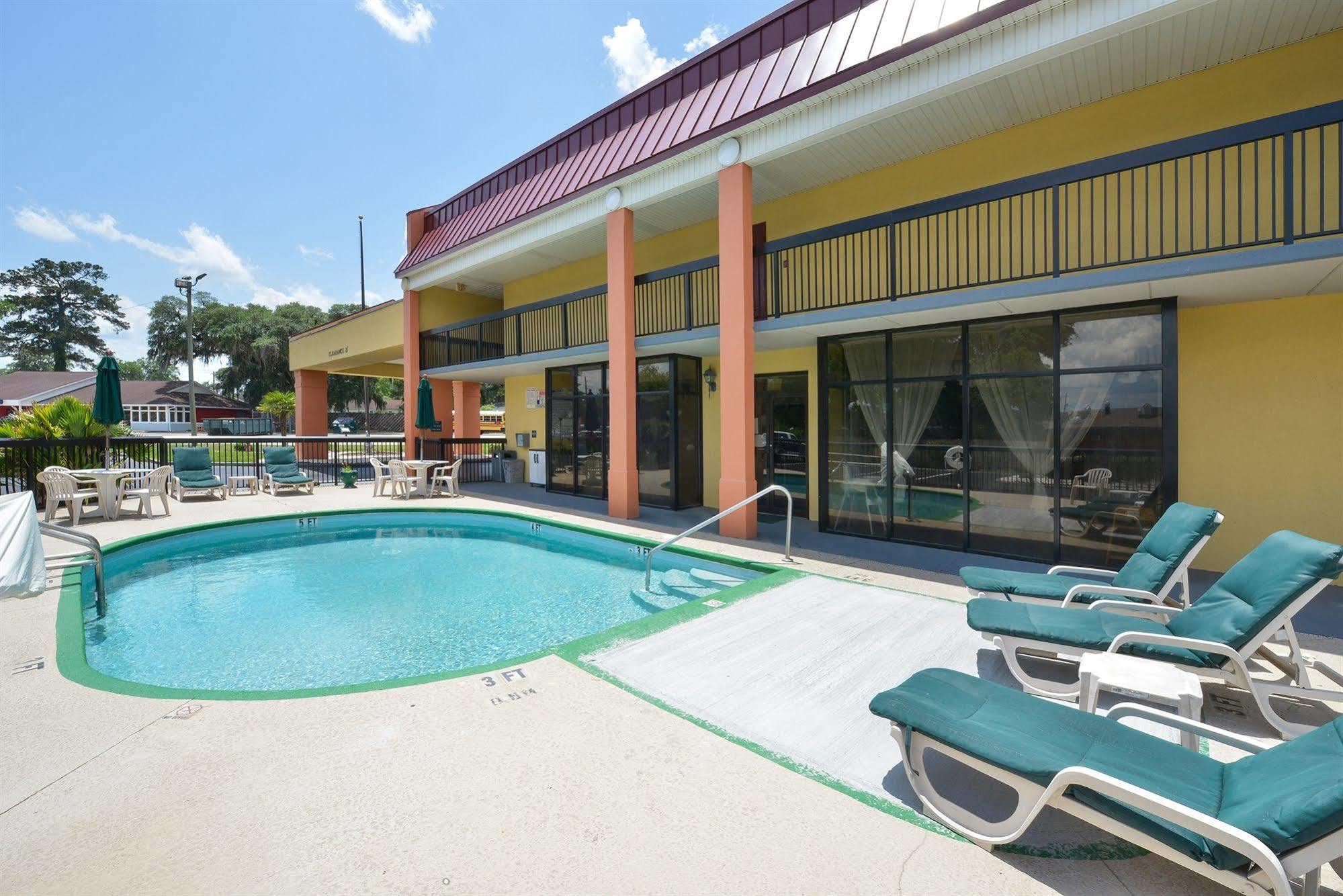 Suburban Studios Hinesville - Fort Stewart Area Esterno foto